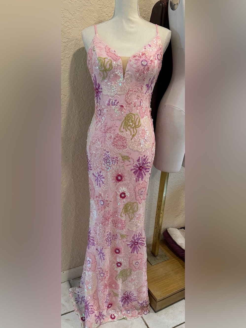 Jules & Cleo Pink Multi Floral Sequin Spaghetti Strap Sheath Dress 8